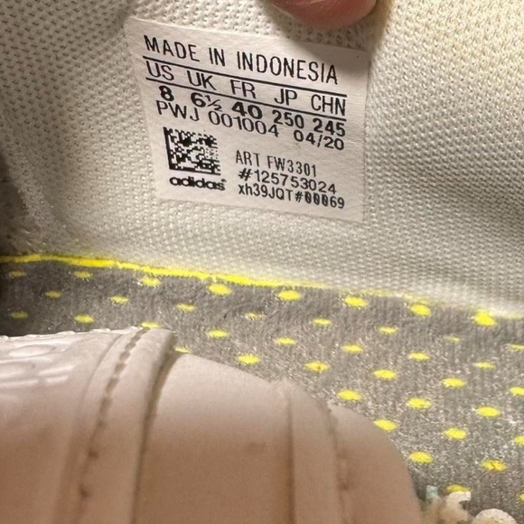 Adidas Grand Court White and Gold Sneakers with Cloudfoam Cushioning - Picture 5 of 8